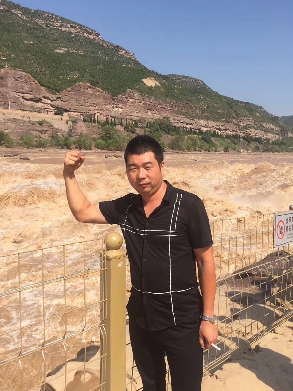 开云足球挖机主人王俊杰