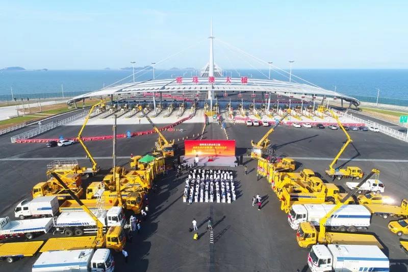 开云足球14台高端成套化设备交付港珠澳大桥管理局